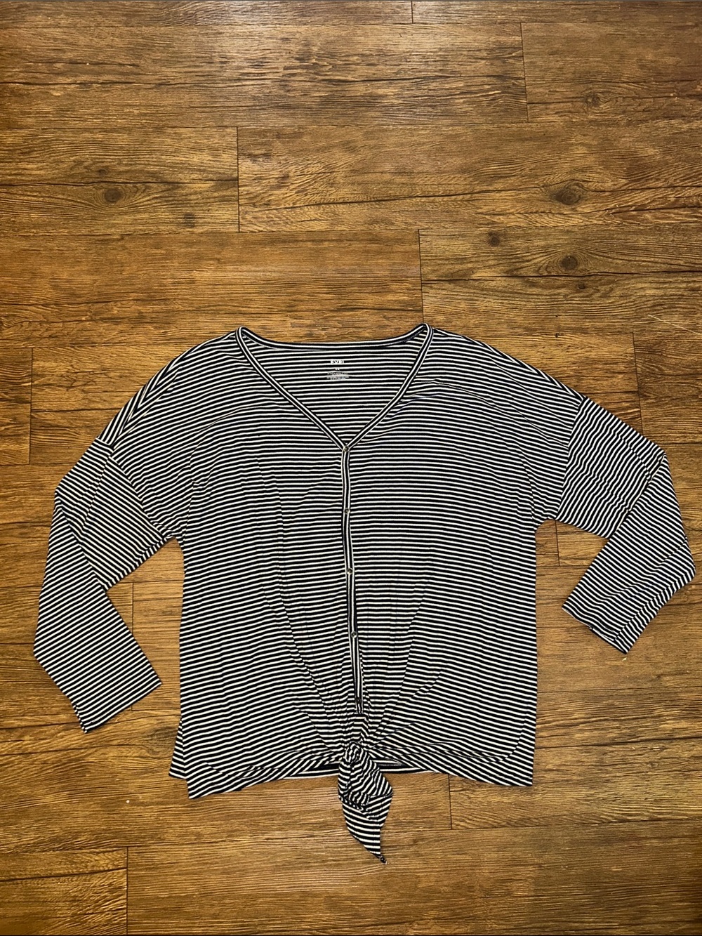 EVRI Black & White Striped Tie-Front V-Neck Long Sleeve Top
